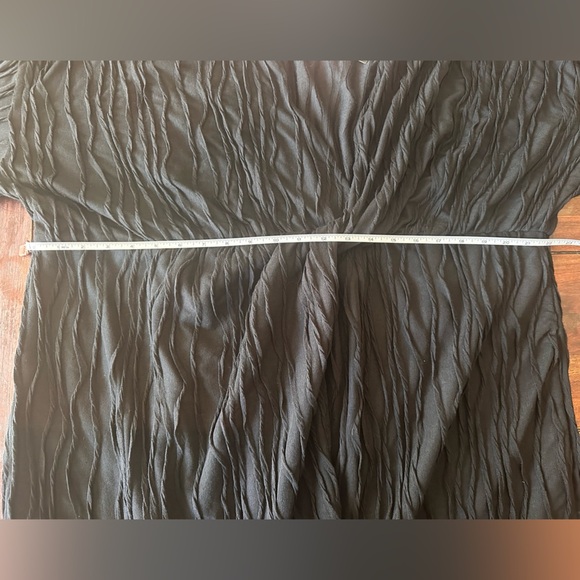 PrettyLittleThing Plus Black Textured Wrap Front Mini Dress NWT Size 22 - Picture 5 of 8